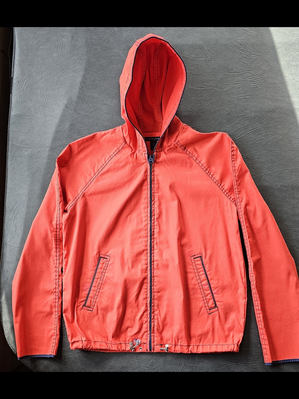 Tommy Hilfiger Women's Lightweight Hooded Jacket Red Size Small